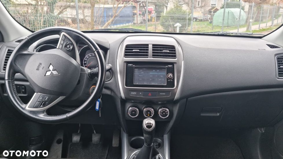 Mitsubishi ASX 1.6 Invite Navi - 12