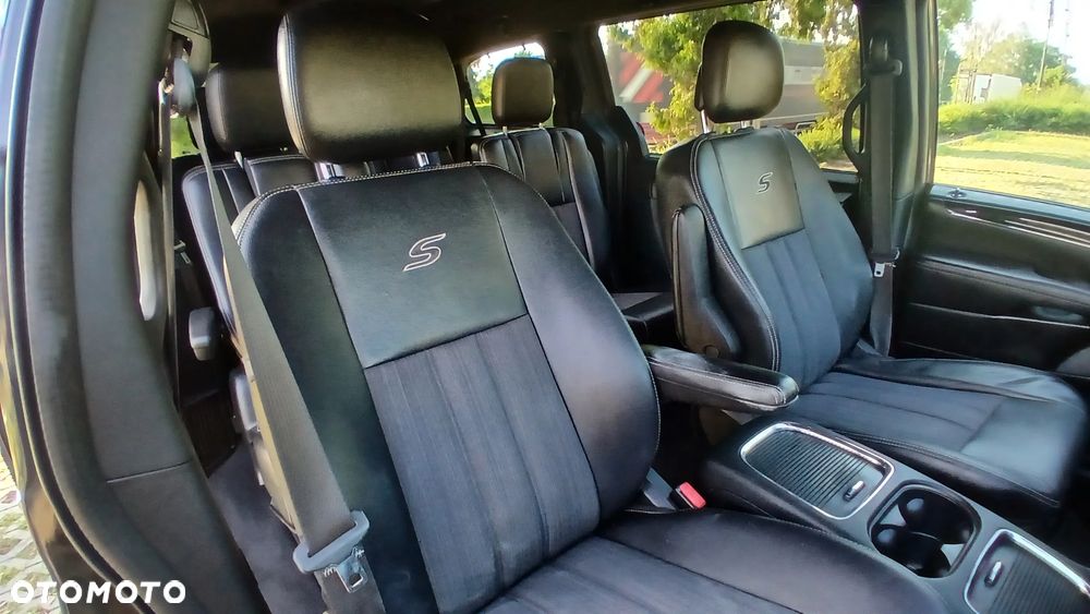 Lancia Voyager 2.8 Multijet 16v Platinum - 25