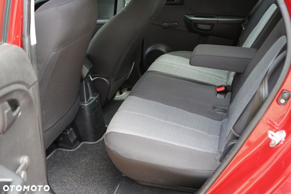 Kia Venga - 28