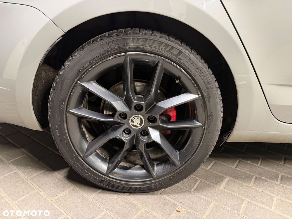 Skoda Octavia 2.0 TSI RS 245 DSG - 14