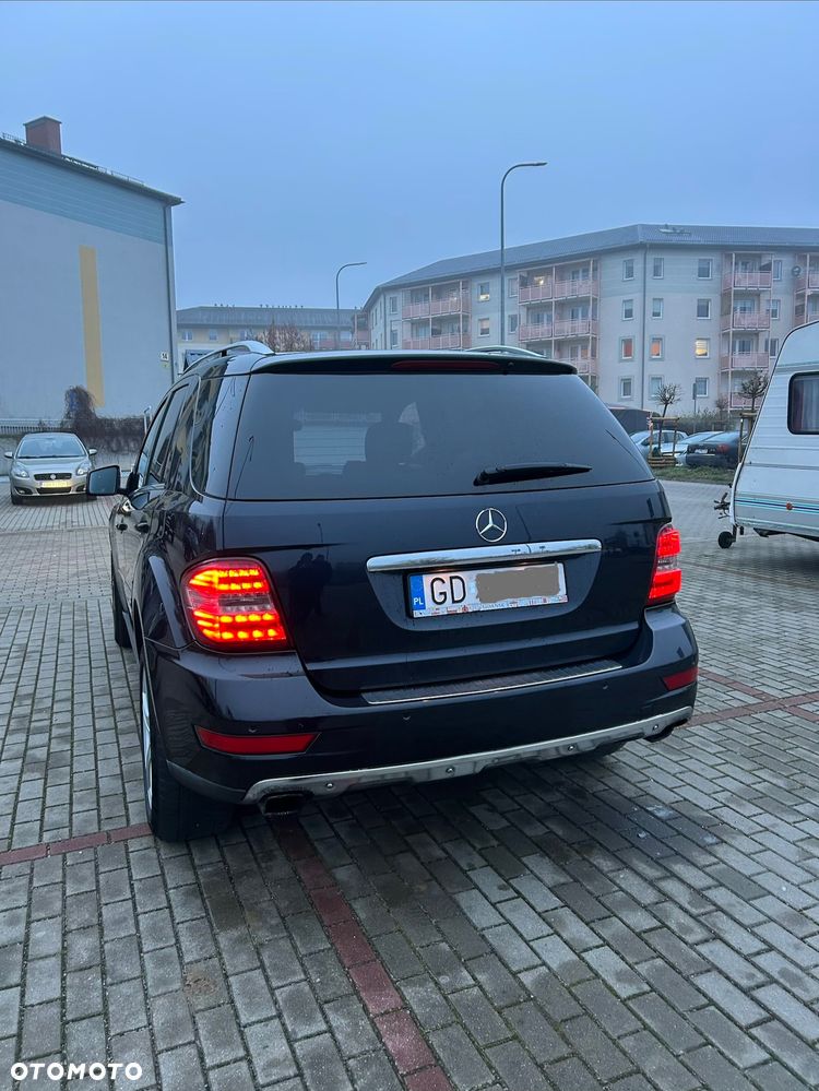 Mercedes-Benz ML - 4