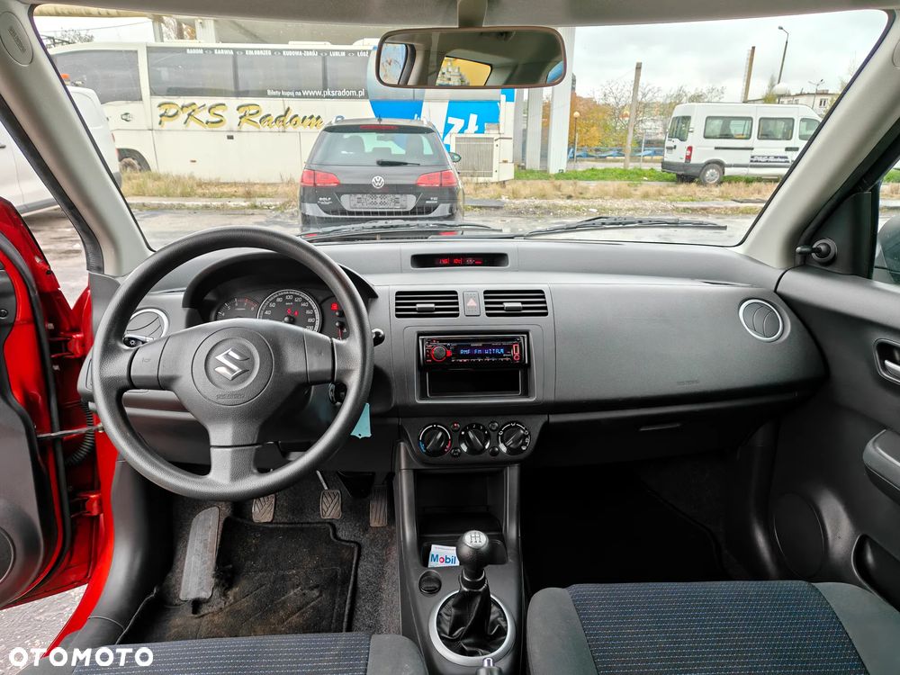 Suzuki Swift - 12