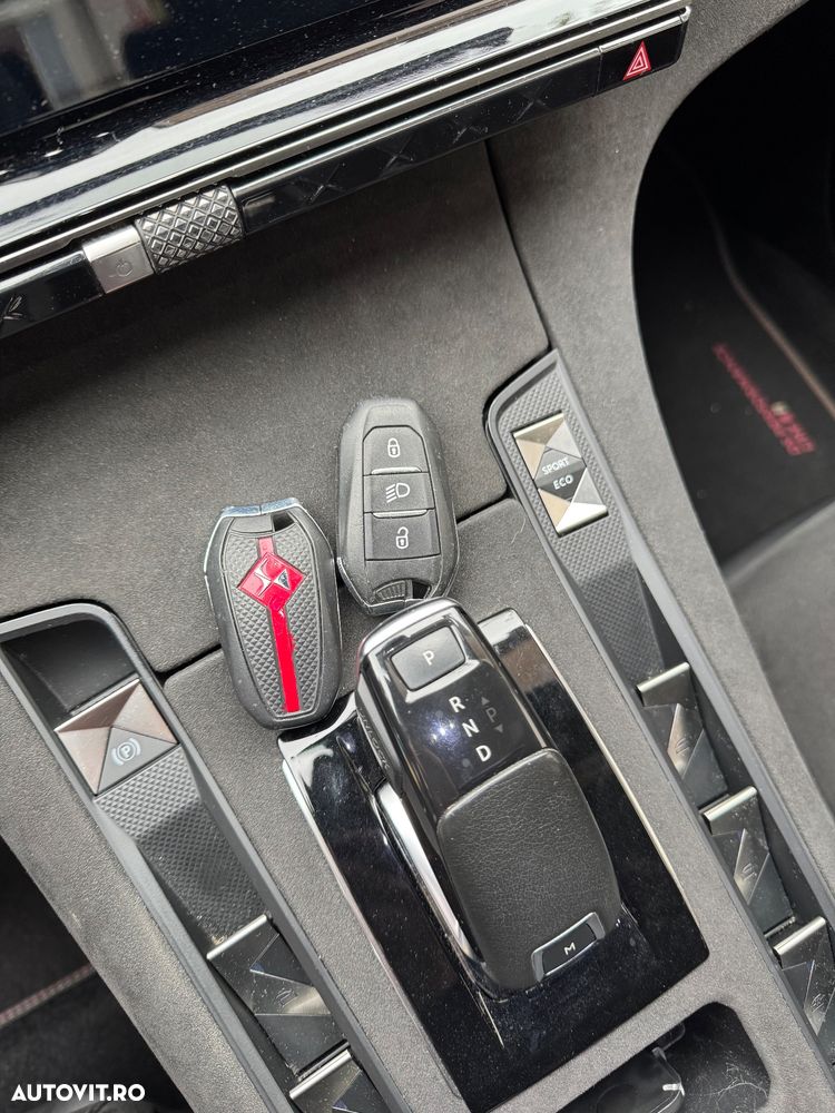 DS Automobiles DS 7 Crossback - 12