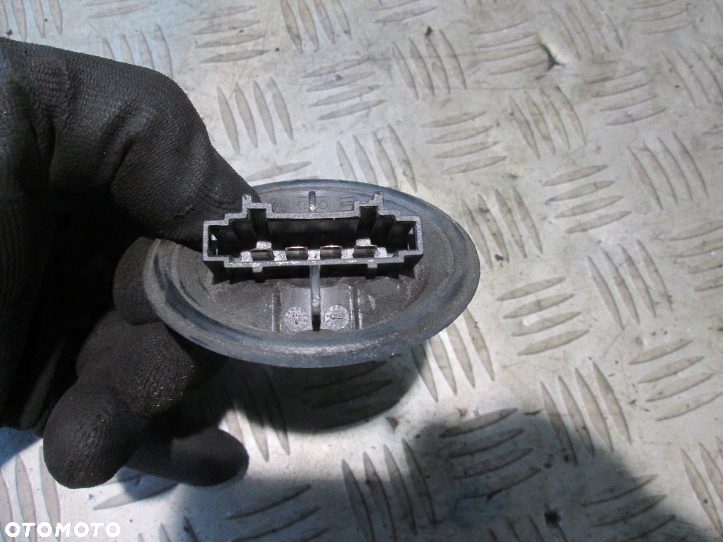 REZYSTOR OPORNIK DMUCHAWY VW POLO 9N IV 05- - 3