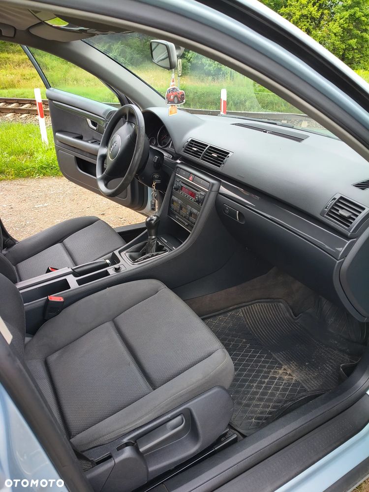 Audi A4 Avant - 12