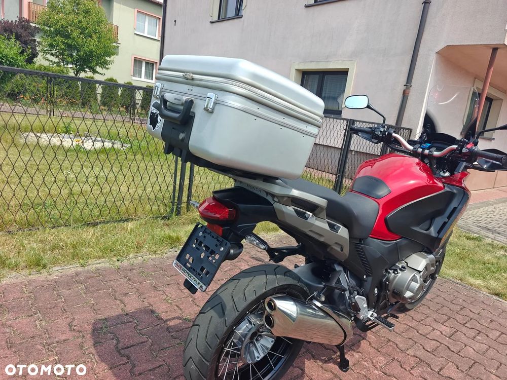 Honda VFR - 5