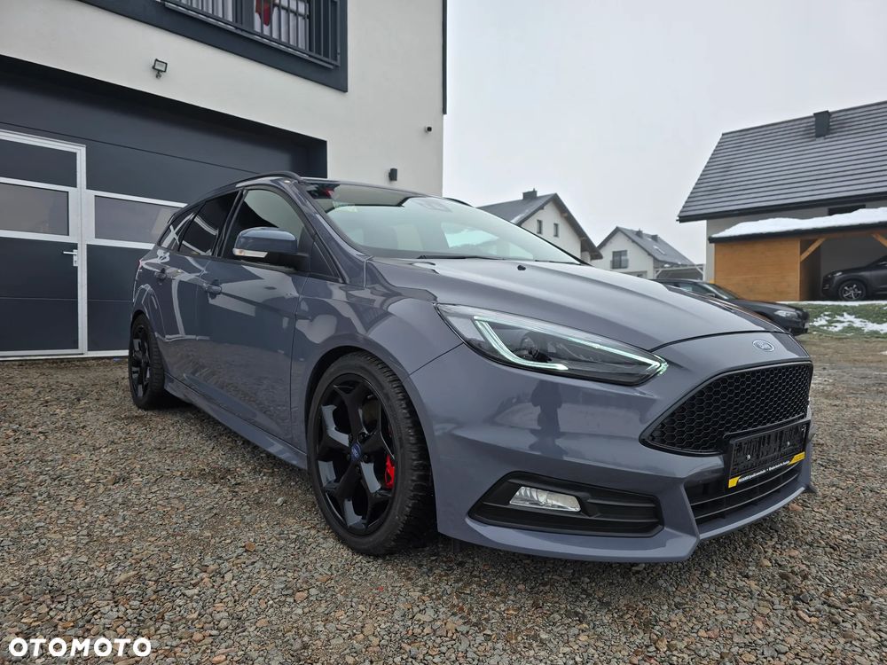 Ford Focus 2.0 EcoBoost ST - 1