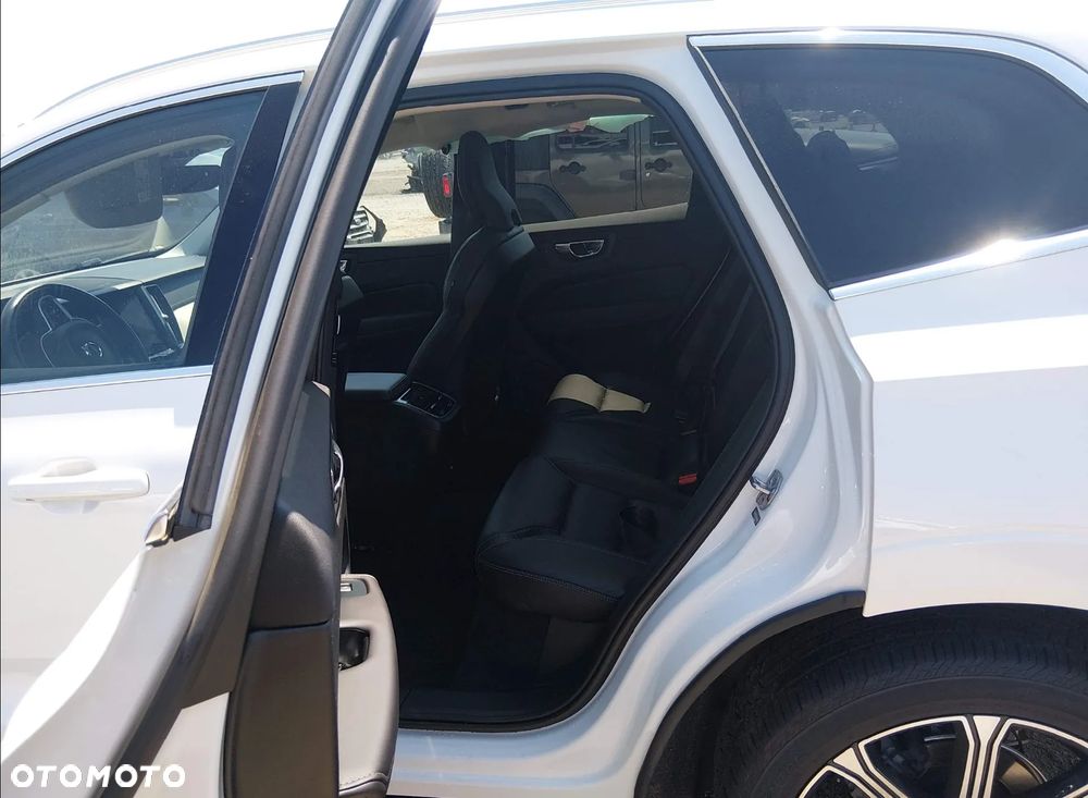 Volvo XC 60 - 8
