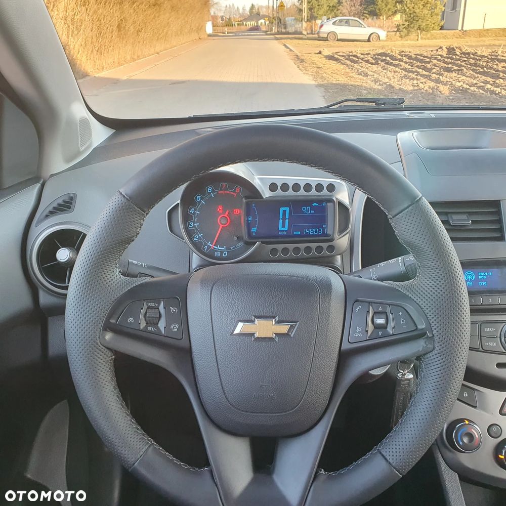 Chevrolet Aveo 1.4 16V LS Design+ - 19