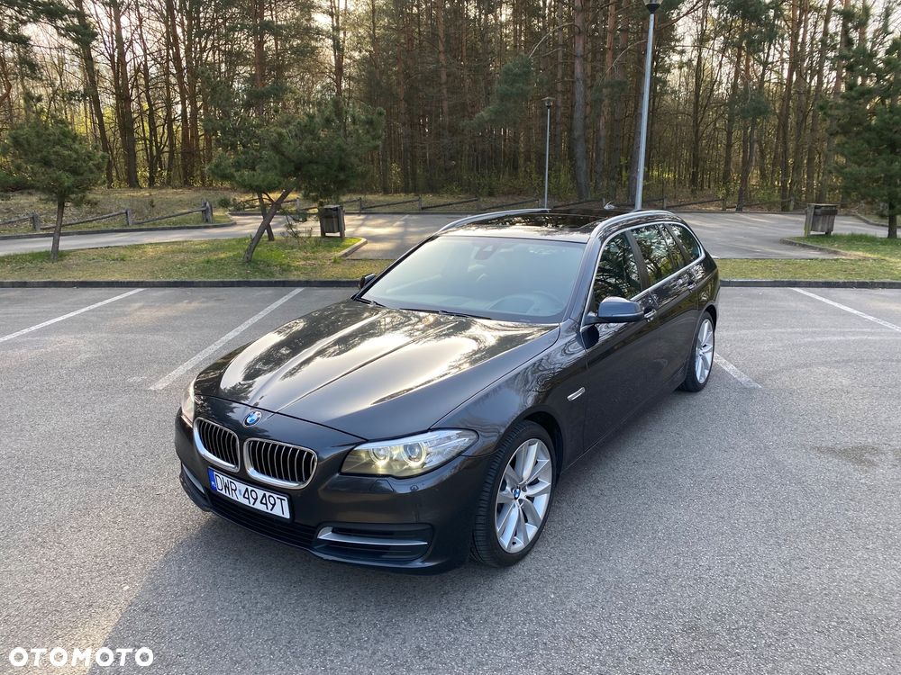 BMW Seria 5 530d xDrive Luxury Line - 2
