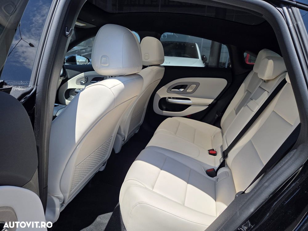 Mercedes-Benz CLA 200 MHEV - 26