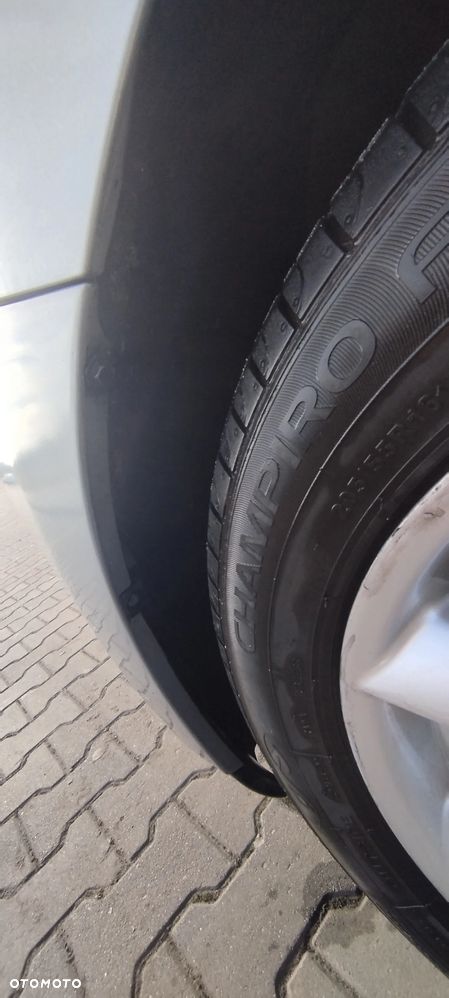 Toyota Auris 1.6 VVT-i Sol - 19