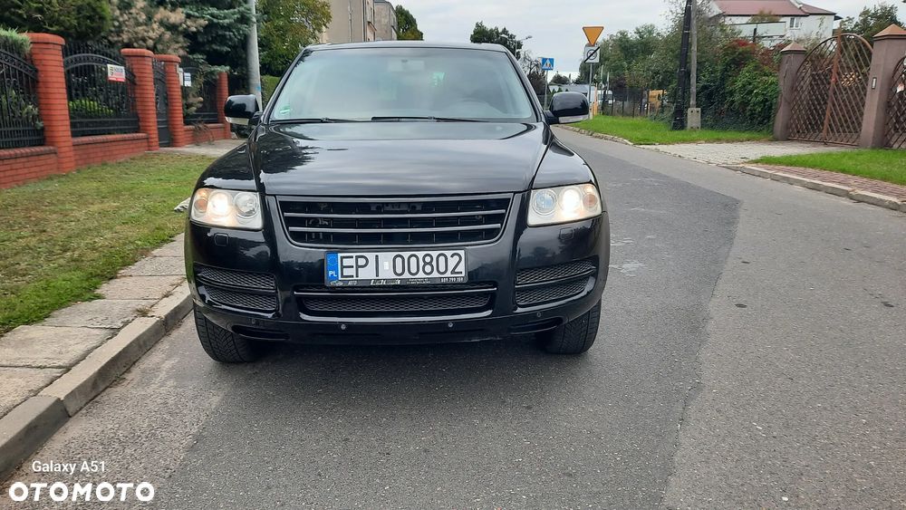 Volkswagen Touareg - 1