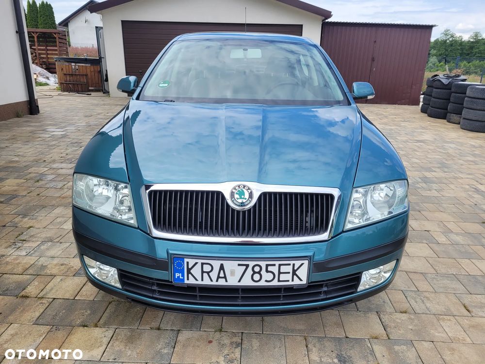Skoda Octavia 1.6 Ambiente - 13