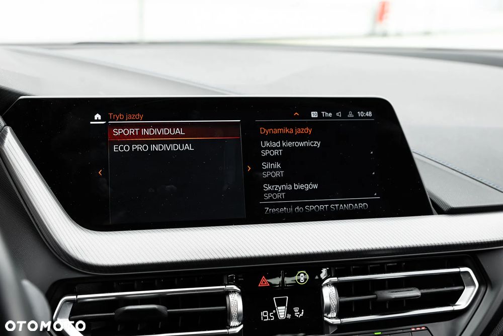 BMW Seria 2 218i - 32