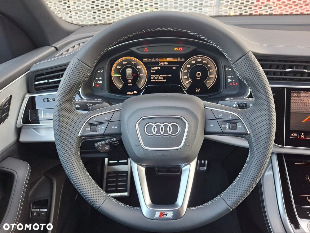 Audi Q8 - 25
