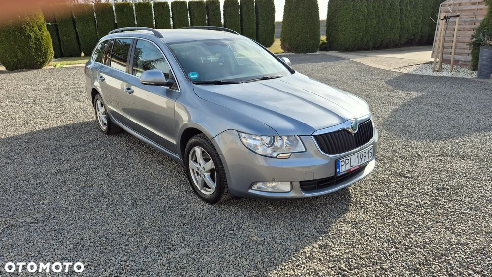 Skoda Superb 2.0 TDI DSG Exclusive - 9