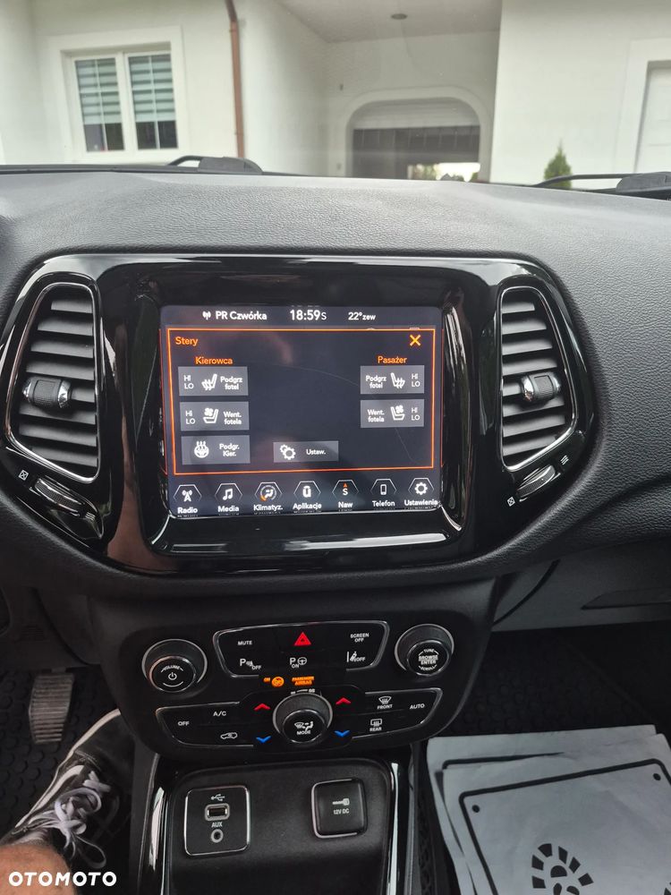 Jeep Compass 1.4 MultiAir Limited - 32