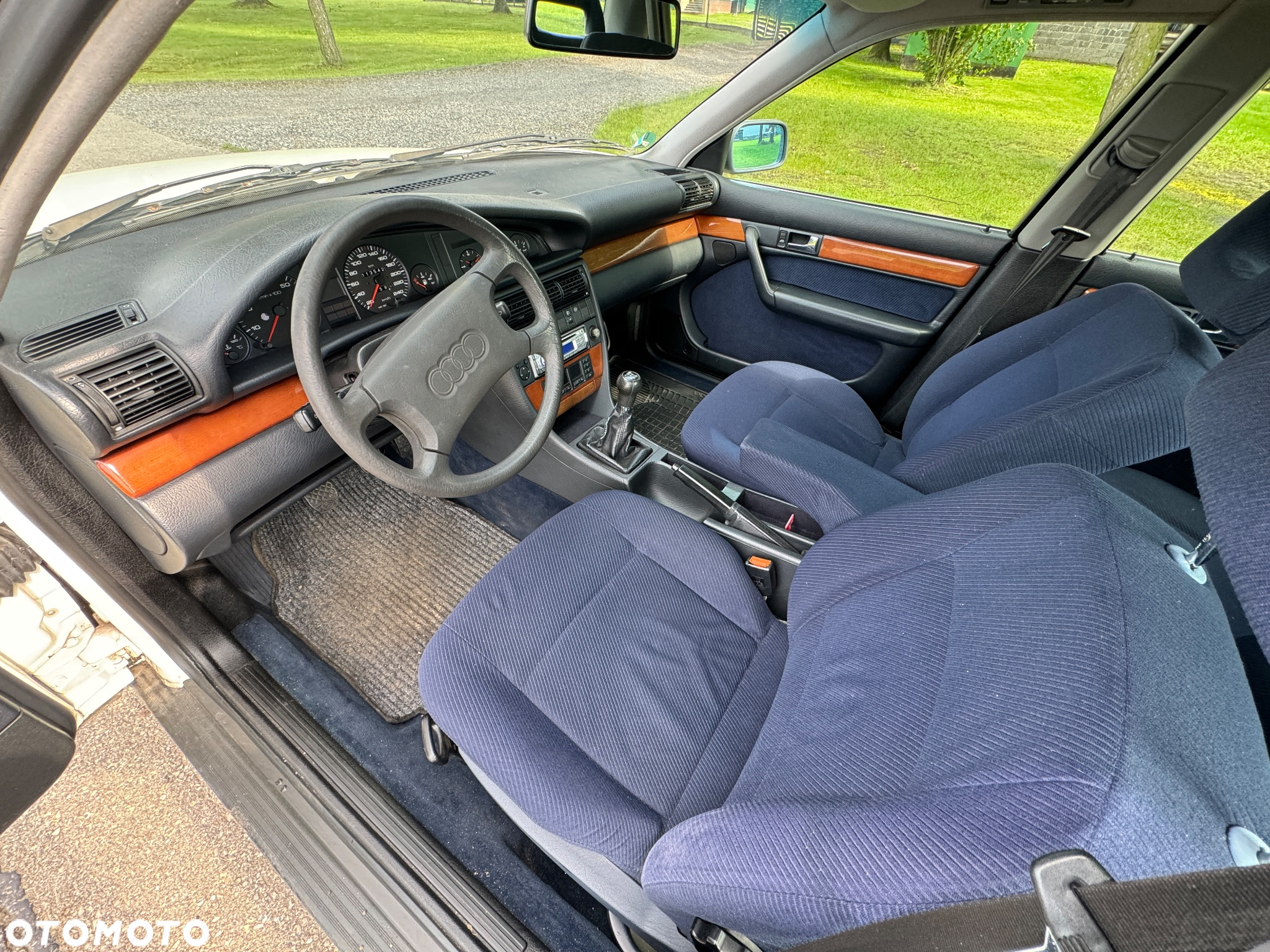 Audi 100 2.0 E - 23
