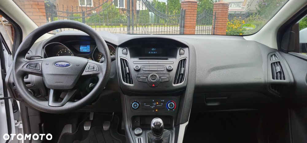 Ford Focus 1.6 Ambiente Start - 7