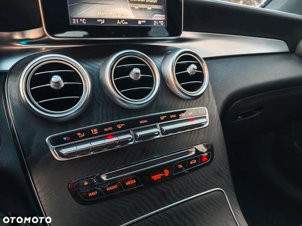 Mercedes-Benz GLC 220 d 4Matic 9G-TRONIC AMG Line - 32