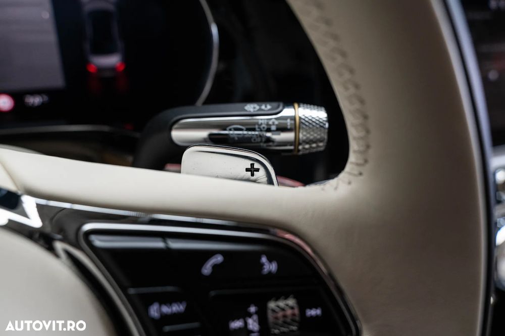 Bentley Flying Spur Mulliner - 24