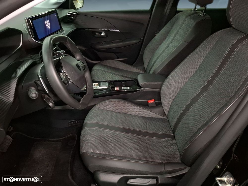 Peugeot 208 1.2 Hybrid Allure e-DCS6 - 11