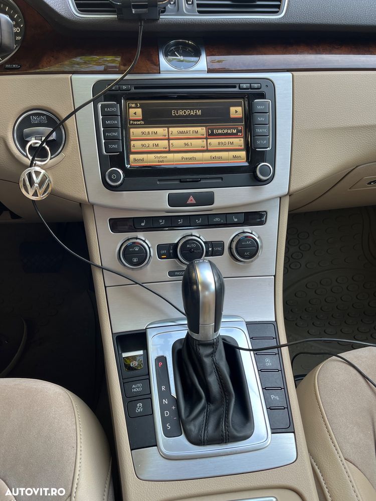 Volkswagen Passat - 7