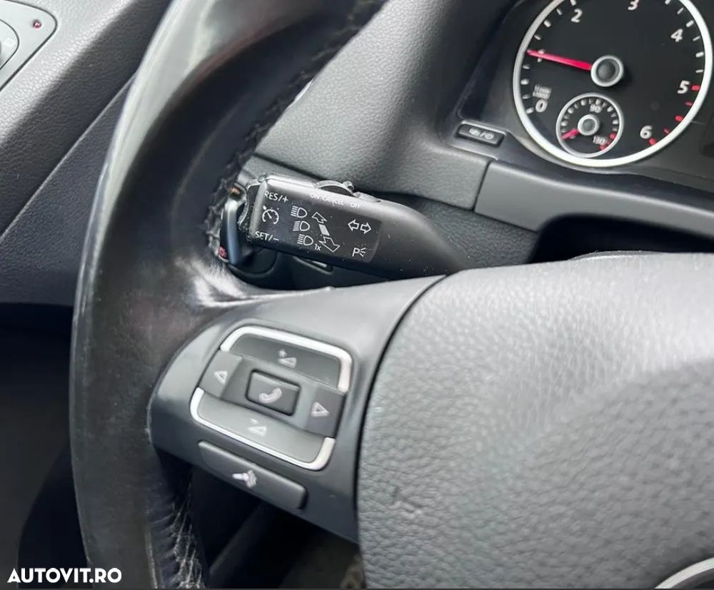 Volkswagen Tiguan 2.0 TDI 4Motion DSG Sport & Style - 16