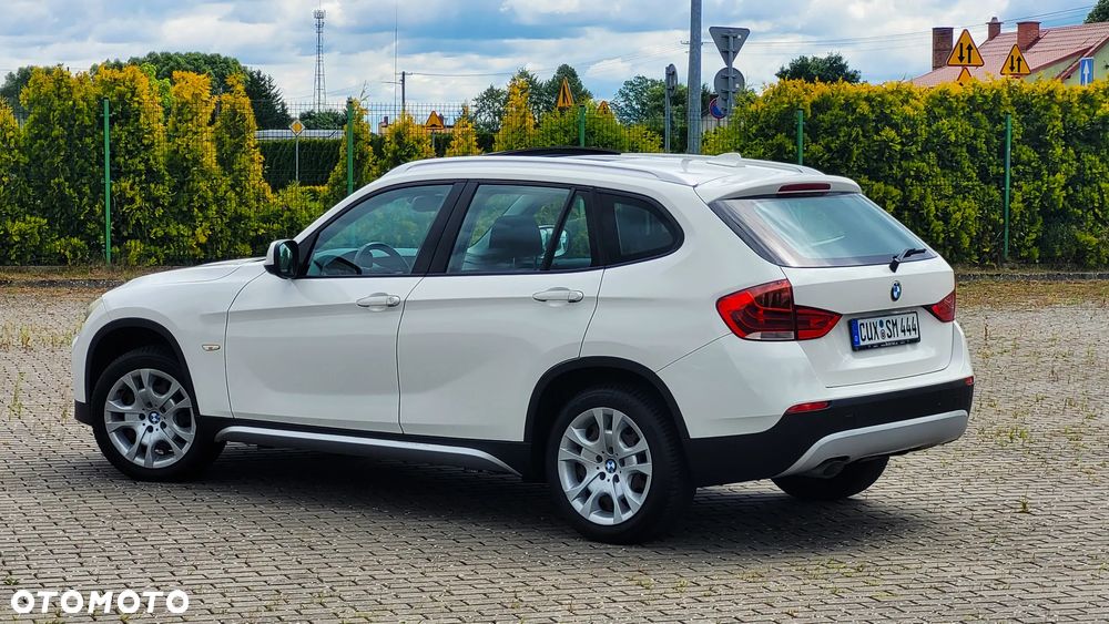 BMW X1 xDrive18d xLine - 13