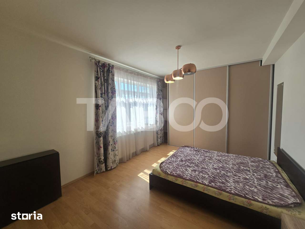 Prima inchiriere-Apartament 103 mpu 3 camere balcon 10 mp zona Strand — fotografia 2