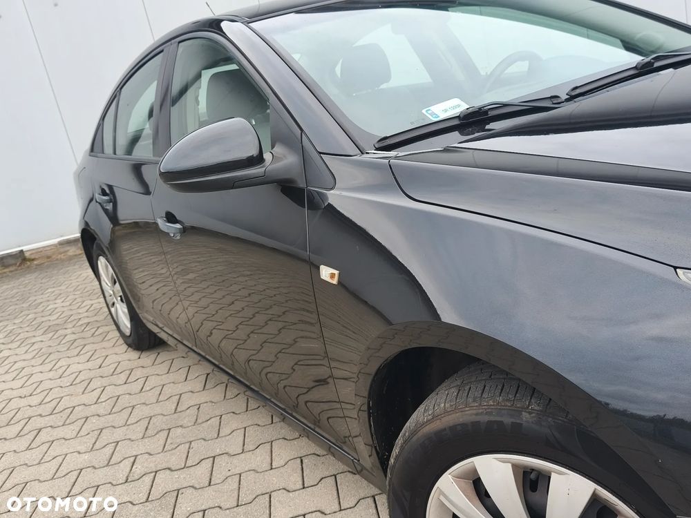 Chevrolet Cruze - 15