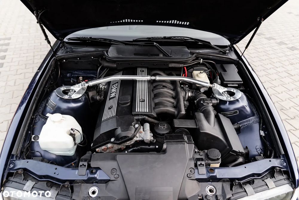 BMW Seria 3 - 37