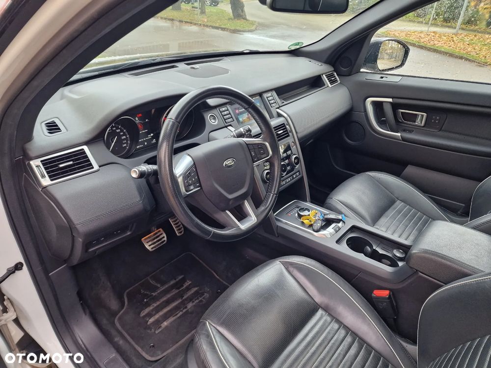 Land Rover Discovery Sport 2.0 D180 R-Dynamic HSE - 31