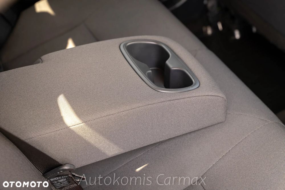 Toyota Corolla 1.8 Hybrid Comfort - 23