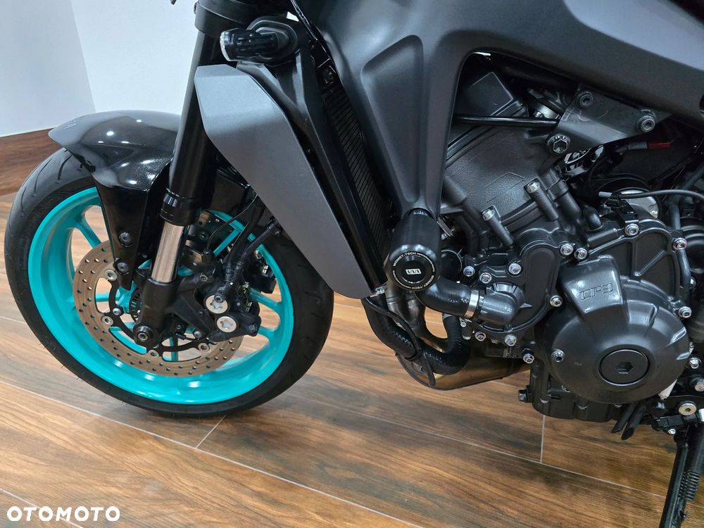 Yamaha MT - 28