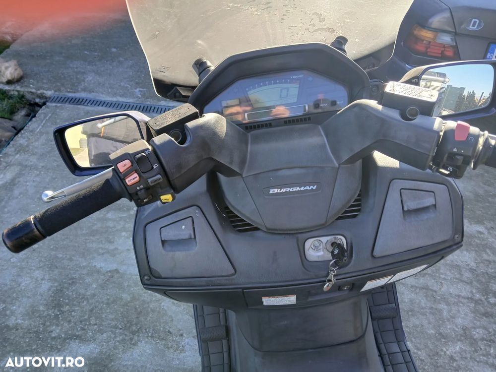 Suzuki AN 650 Burgman - 7