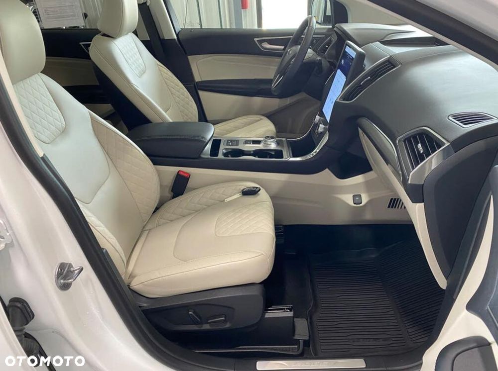 Ford Edge - 4