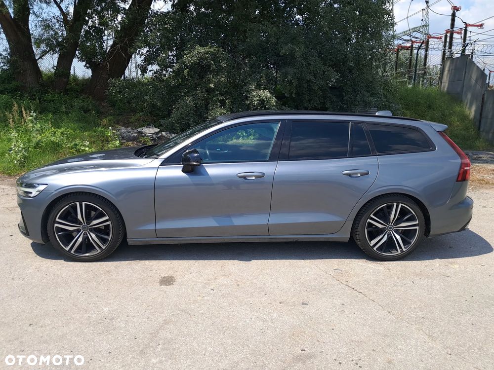 Volvo V60 T4 R-Design - 1