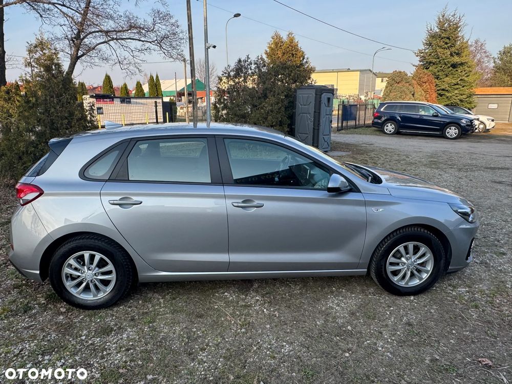 Hyundai i30 1.5 DPI Modern - 11