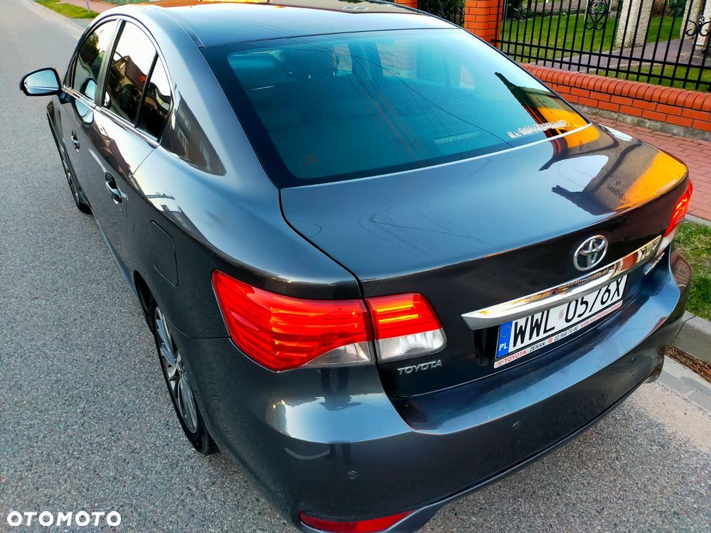 Toyota Avensis - 17