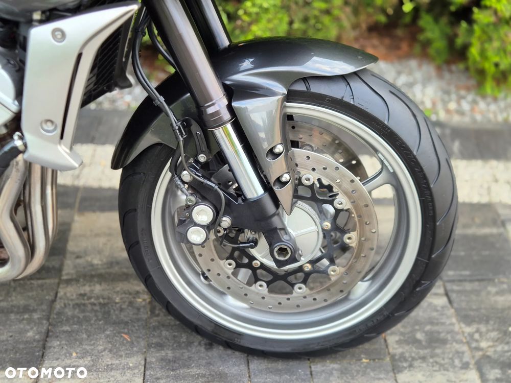 Yamaha FZ - 10