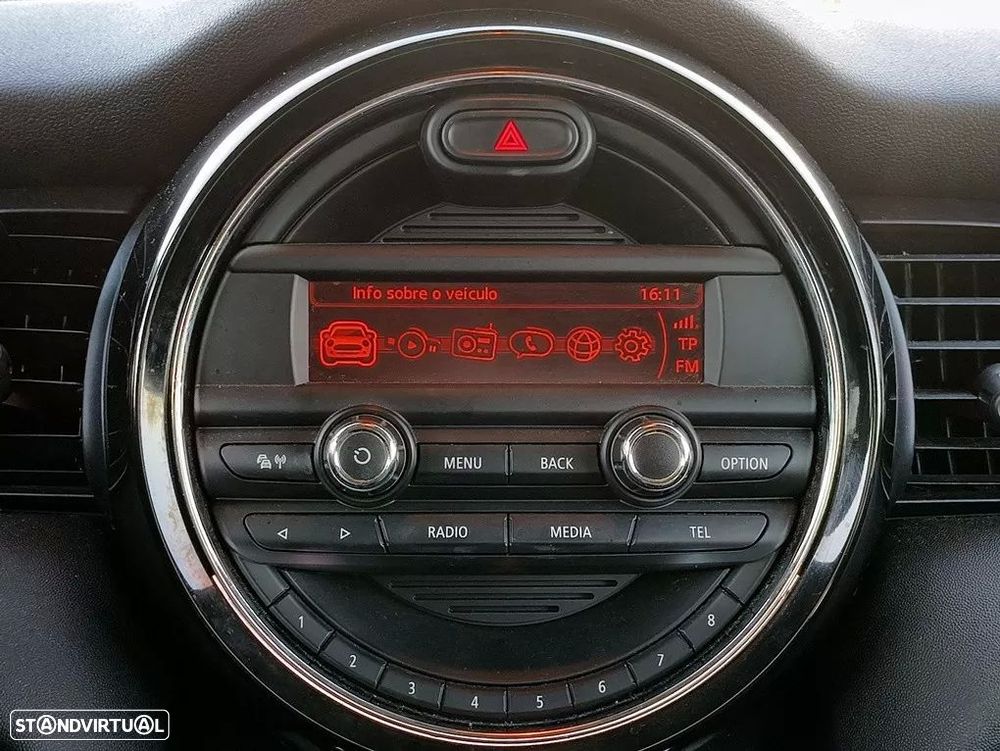 MINI 3 Portas One D - 16