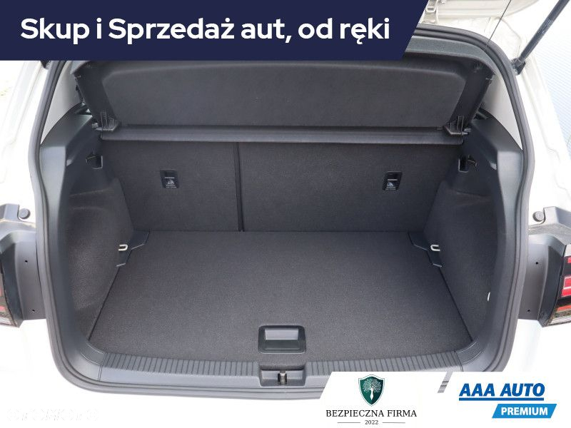 Volkswagen T-Cross - 15