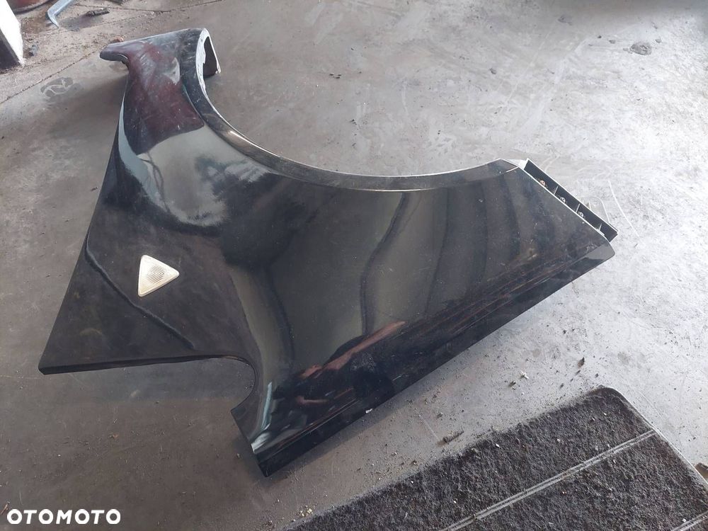 BŁOTNIK LEWY PRAWY PRZÓD + LAMPA LEWY PRAWY PRZÓD MITSUBISHI COLT VI 11H - 7