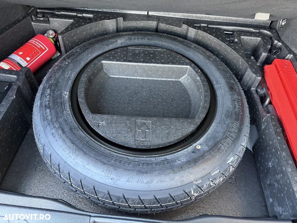 Toyota C-HR 1.8 HSD 122 CP 4x2 CVT Core - 33