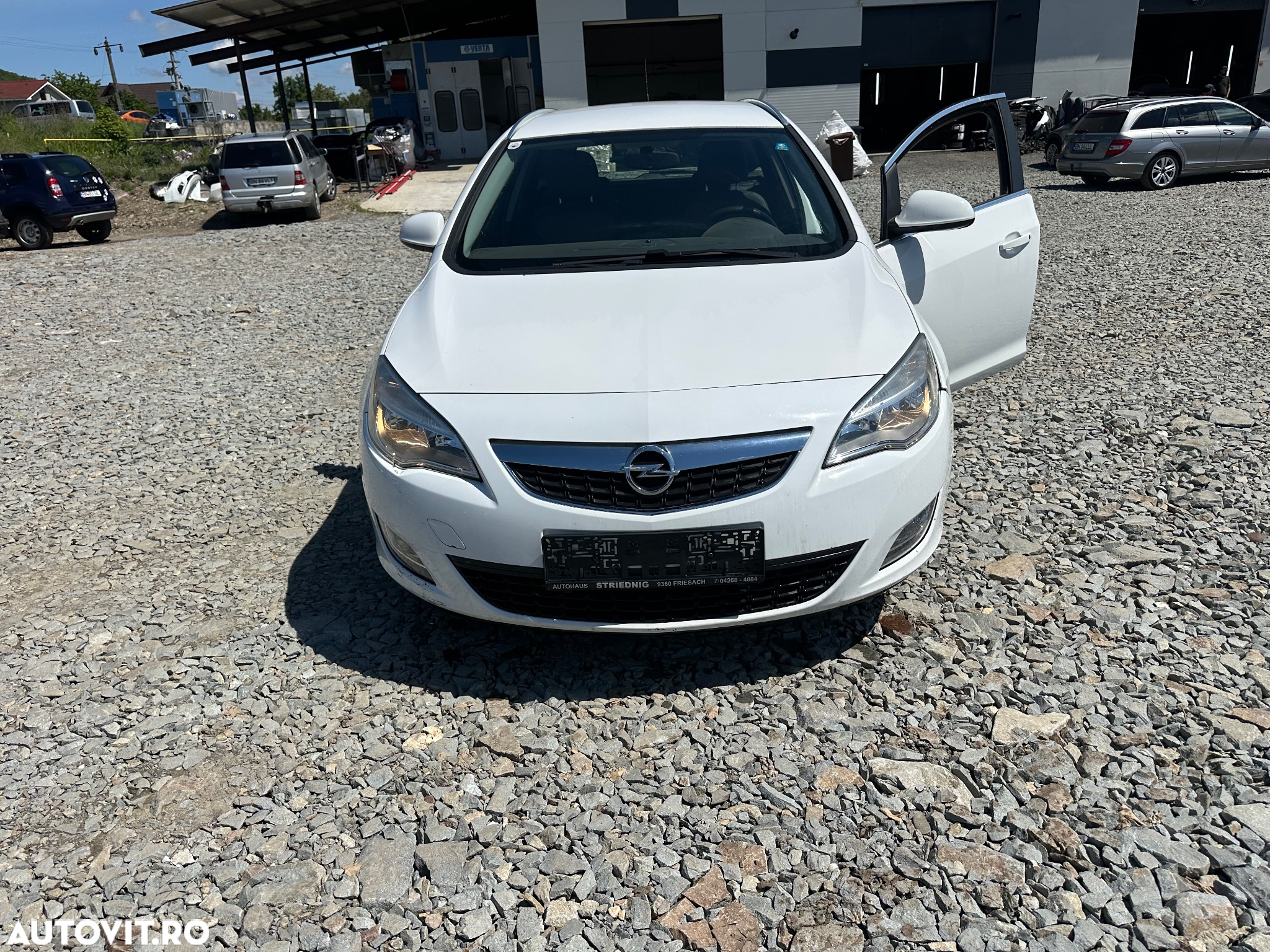 Opel Astra 1.7 CDTI DPF ecoFLEX Sports TourerStart/Stop Design Edition - 4