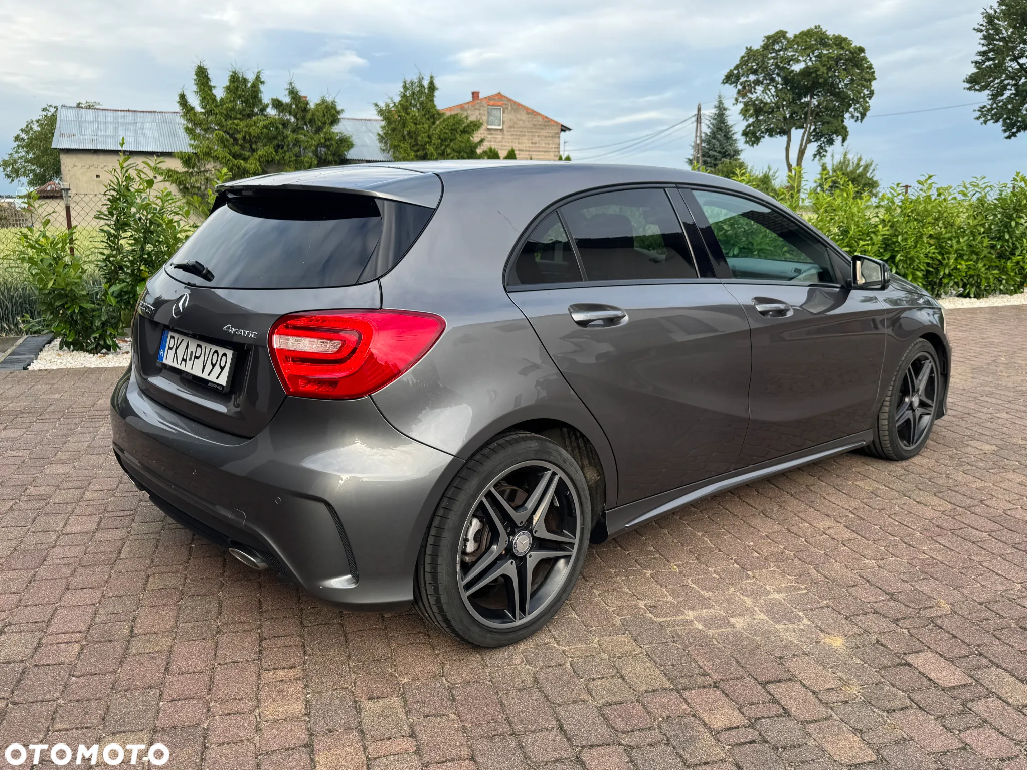 Mercedes-Benz Klasa A 220 CDI 4Matic 7G-DCT AMG Line - 4