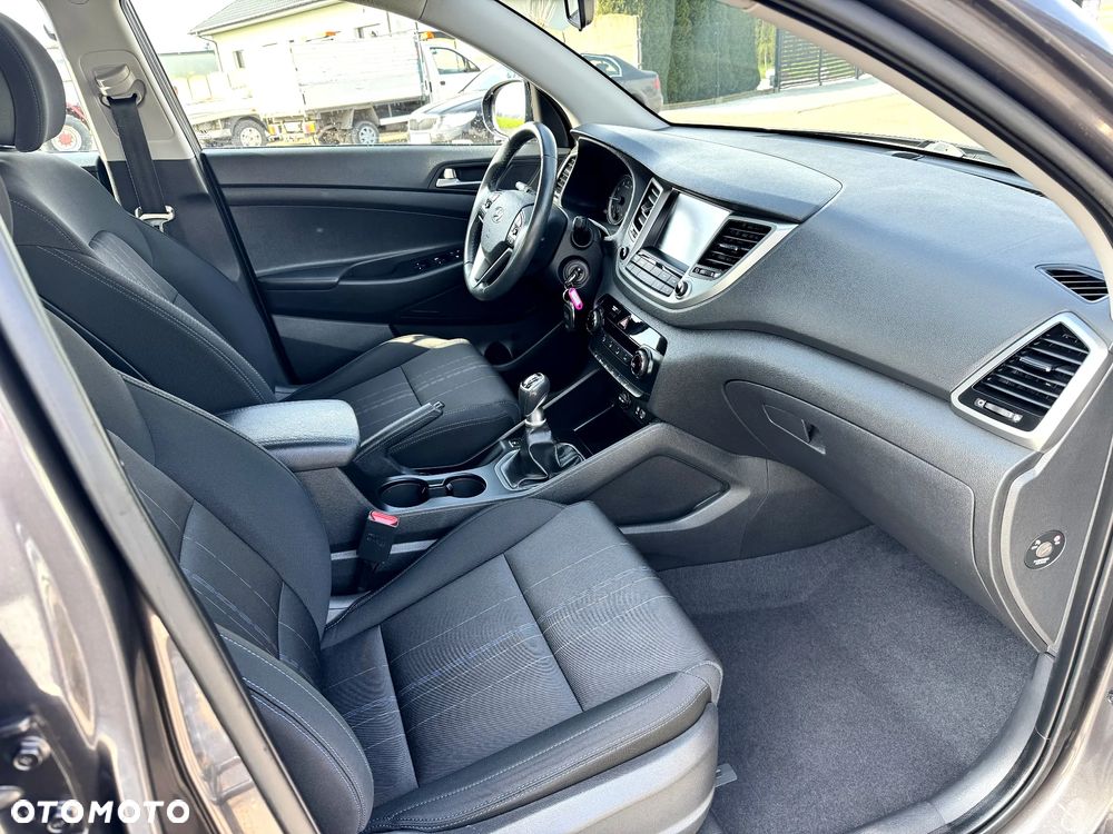 Hyundai Tucson blue 1.6 GDi 2WD Intro Edition - 13