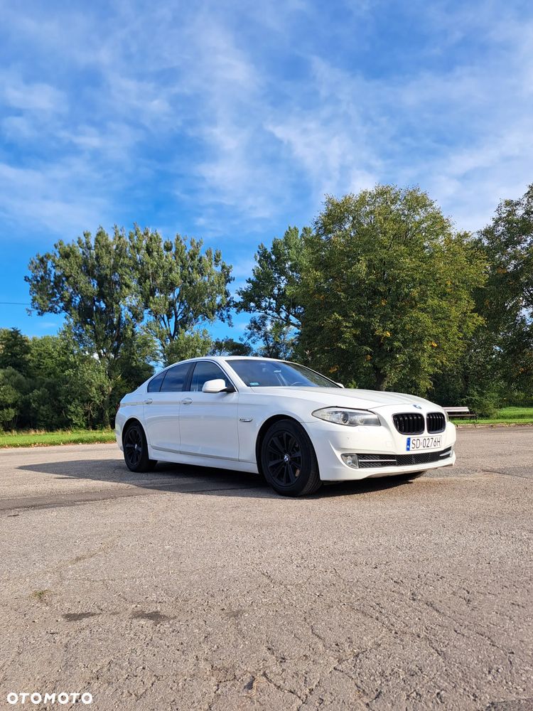 BMW Seria 5 528i - 9